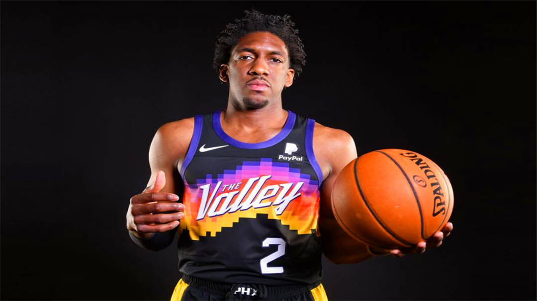 包含费耶诺德国际比赛日官宣签约，志在NBA季后赛名次提升，悬念犹存，控场能力受关注的词条