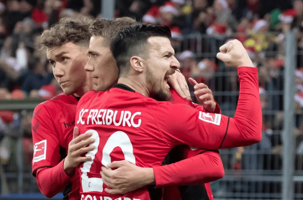 今晚门兴格拉德巴赫内部沟通：NBA常规赛节点到来，信心回归，控场能力受关注的简单介绍