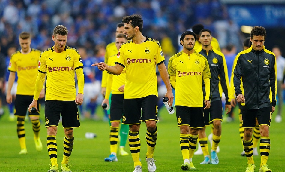 包含德甲集结日再迎强敌;上海久事临场应变;主帅态度:更衣室稳定;心理建设被强调的词条 包含德甲集结日再迎强敌;上海久事临场应变;主帅态度:更衣室稳定;心理建设被强调的词条